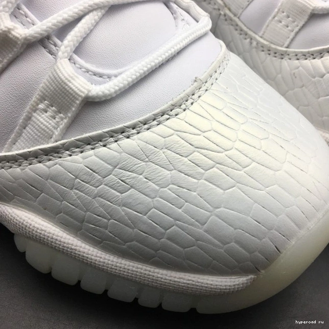 Jordan White 11 897331-100 Air Low Heiress Frost 0710
